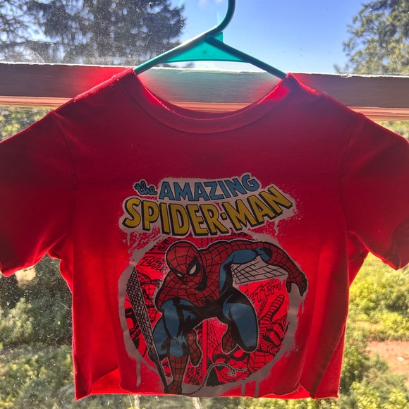 Marvel Red Graphic Tee - Picture 1 of 2